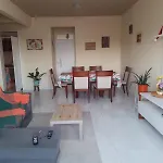 Espacoso Apartamento A 100 Metros Da Praia Do Futuro