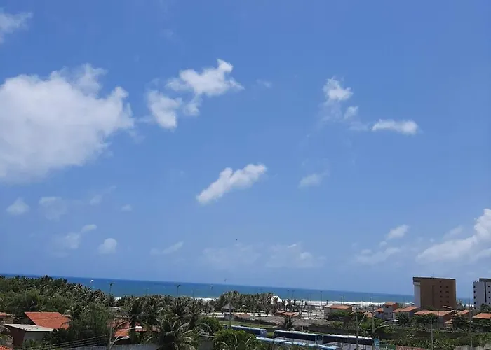 Espacoso Apartamento A 100 Metros Da Praia Do Futuro
