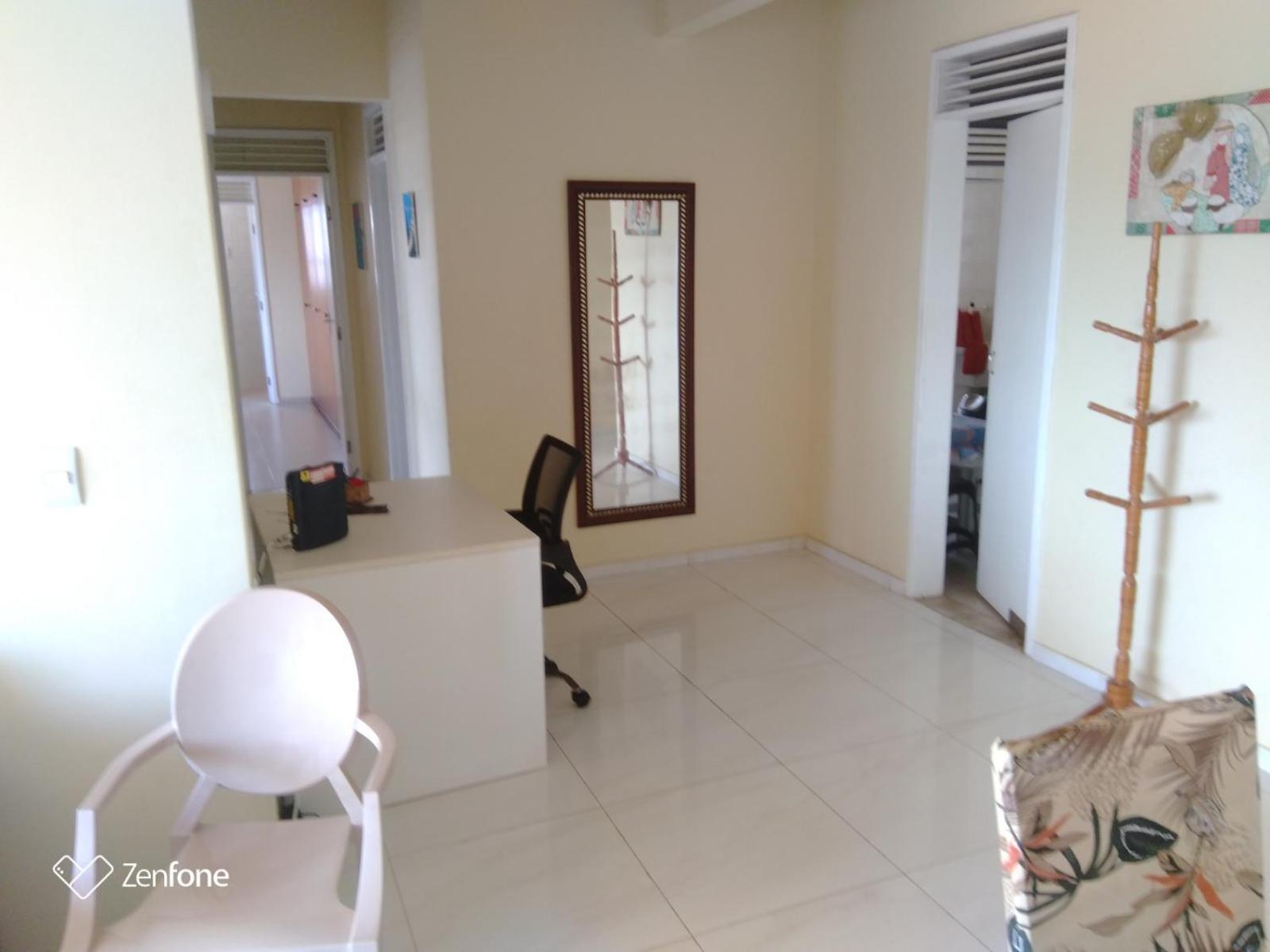 Espacoso Apartamento A 100 Metros Da Praia Do Futuro Fortaleza (Ceara)