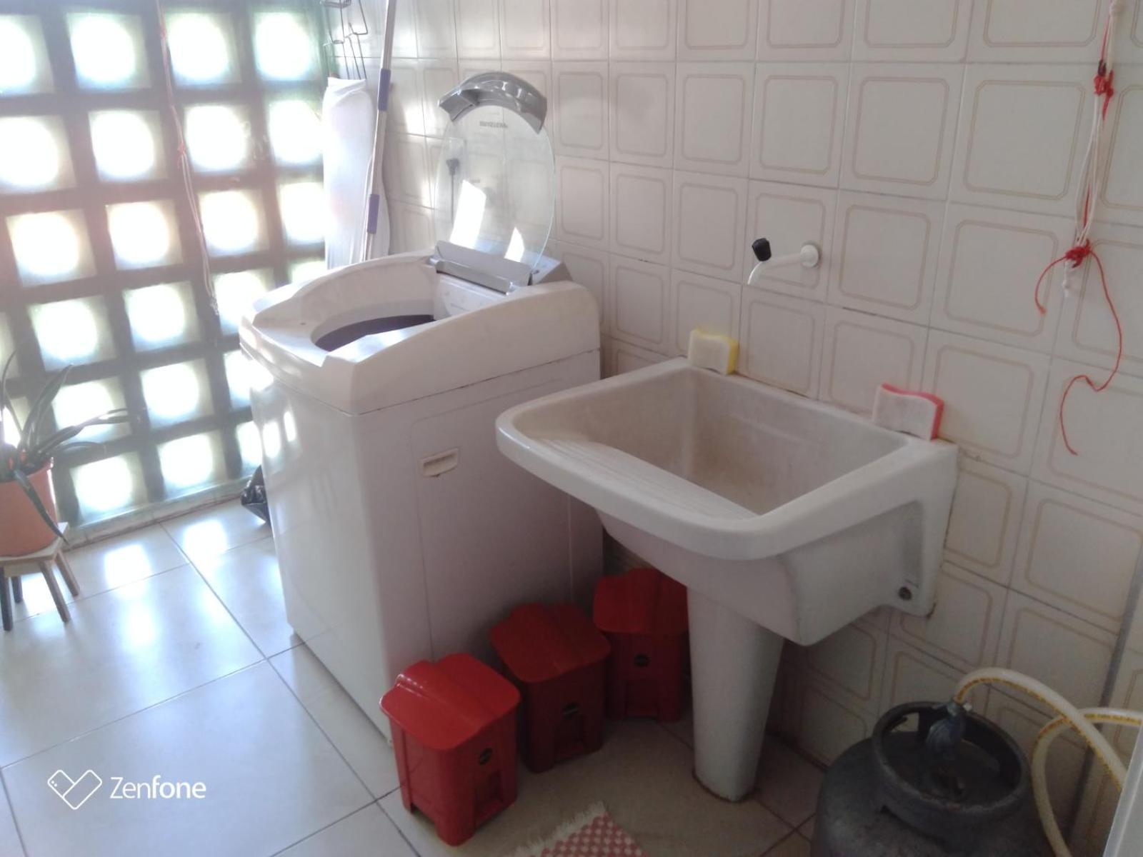 Espacoso Apartamento A 100 Metros Da Praia Do Futuro * Fortaleza (Ceara)