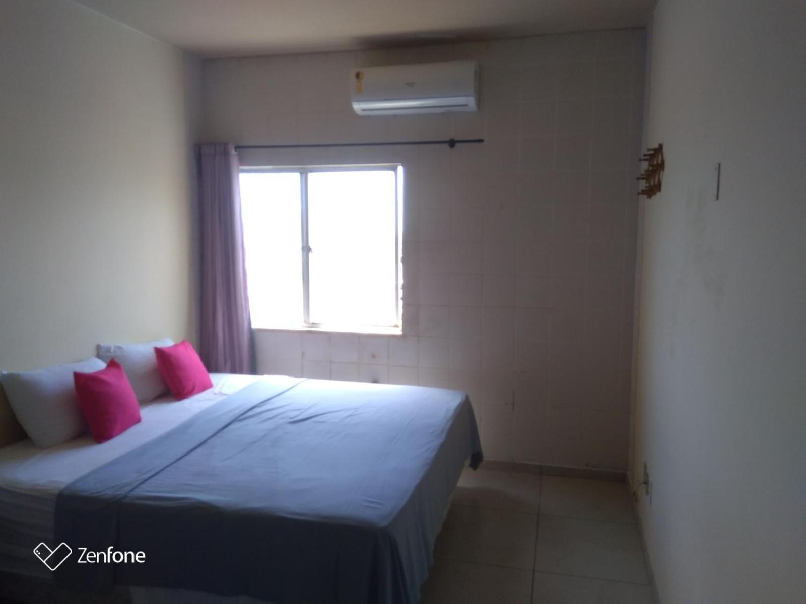 Espacoso Apartamento A 100 Metros Da Praia Do Futuro Fortaleza (Ceara)